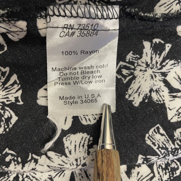 Uncle Frank Dress Size Medium Embroidered Black Floral Bell Sleeve Rayon V-Neck - Picture 4 of 13